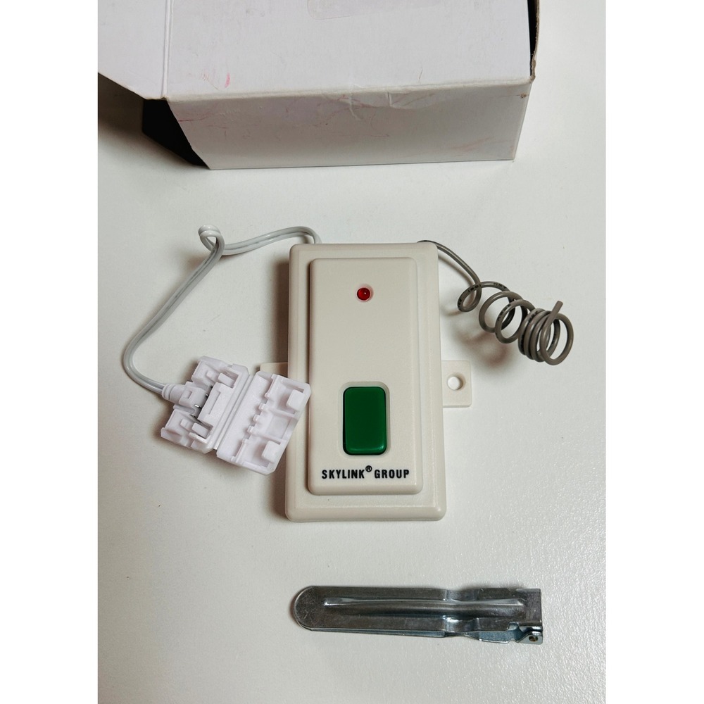 Skylink GB-318B Garage Door Receiver Plastic OS Beige E NIB not tested